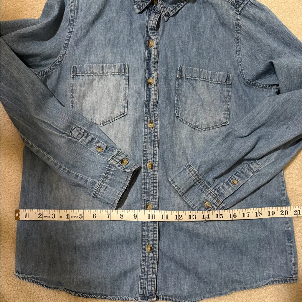 Vintage 100% cotton denim button down SO shirt in L - Image 3