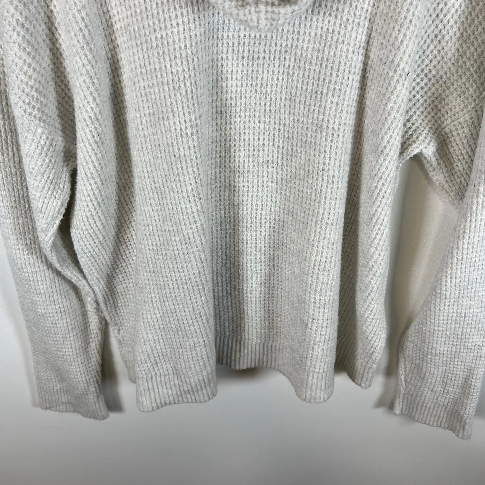 Women Offline Aerie Waffle Oversized Lightweight Hoodie in Light Gray Size Small - Image 9