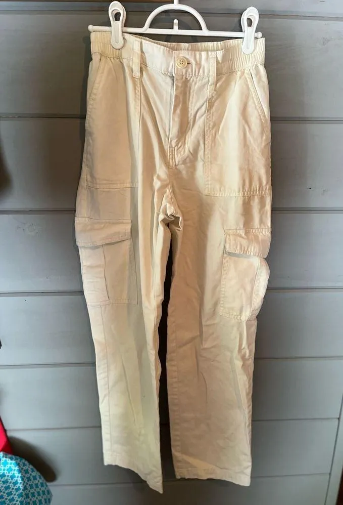 Aeropostale cream cargo pants - Image 2
