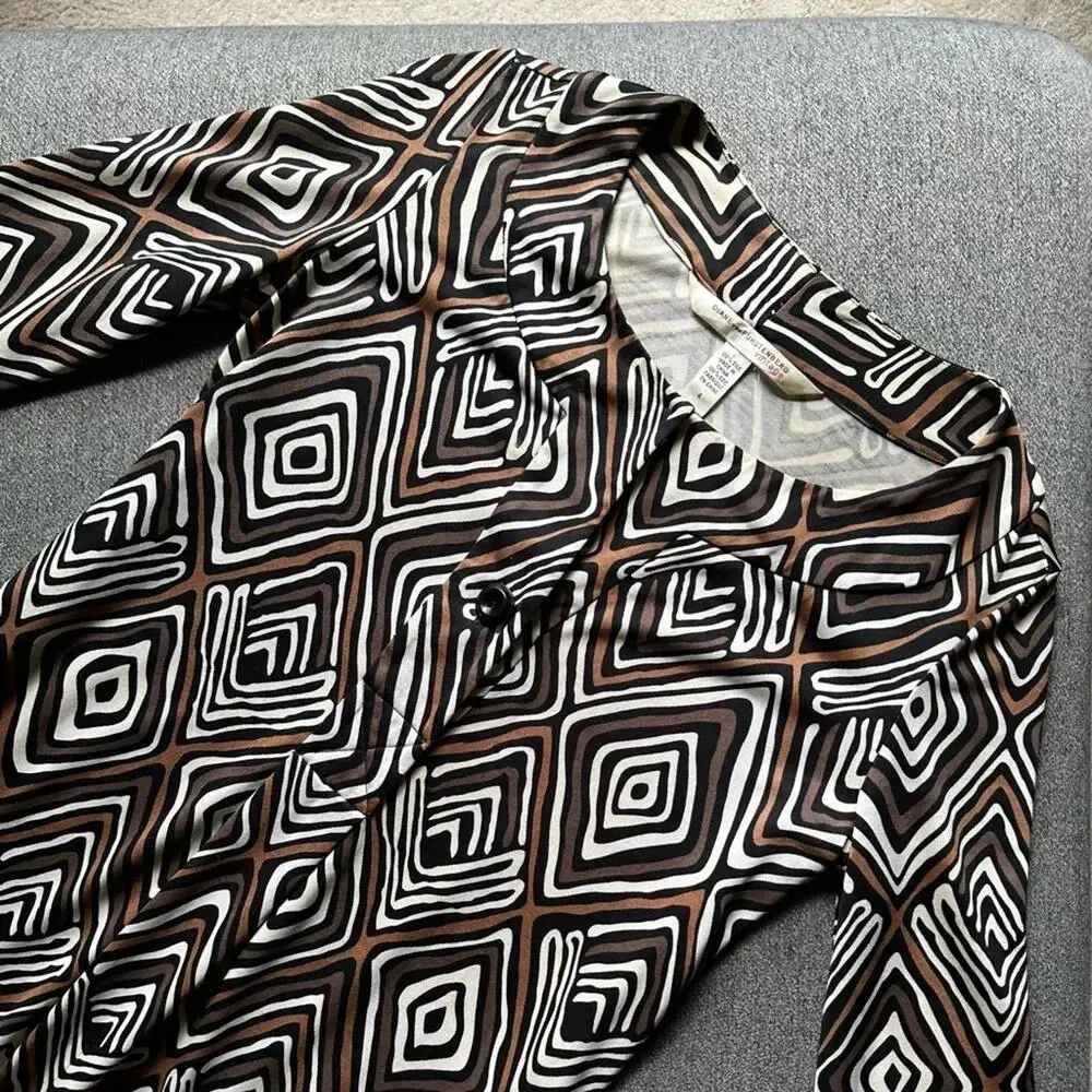 Diane Von Furstenberg Vintage 100% Silk Dress Size 4 - Image 4