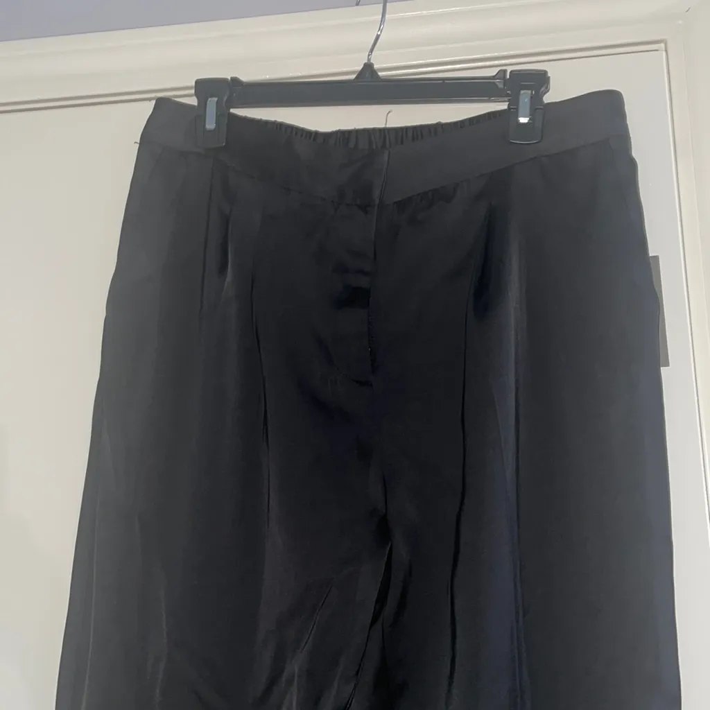 NWT Vince Camuto Crop Satin Pants - Image 5