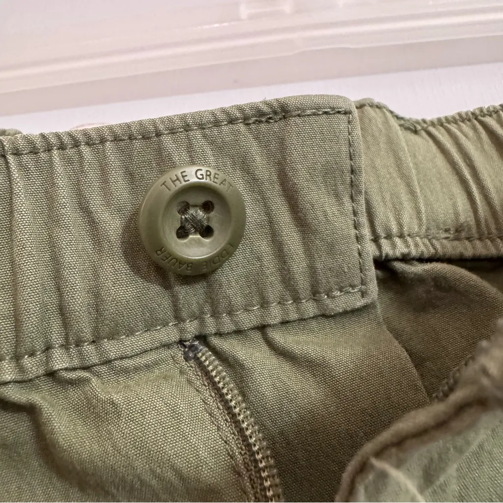 THE GREAT. Olive Green Bike Shorts with Red Checkered Belt Size 2 - Image 5