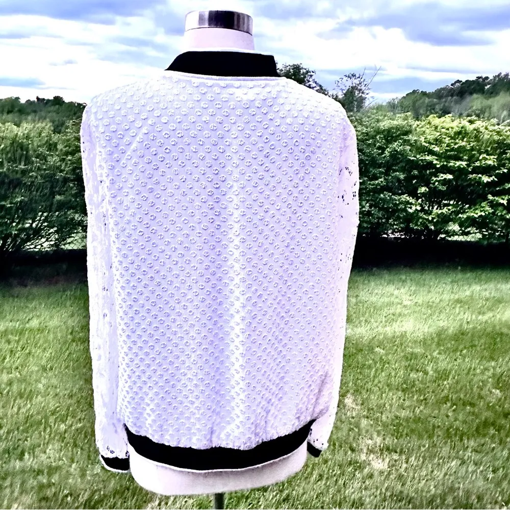 Kenzie White Lace Zippered Jacket - Image 12