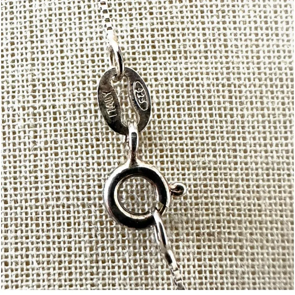 Solvar Heritage Sterling Silver Marcasite & Green Crystal Claddagh Necklace - Image 8