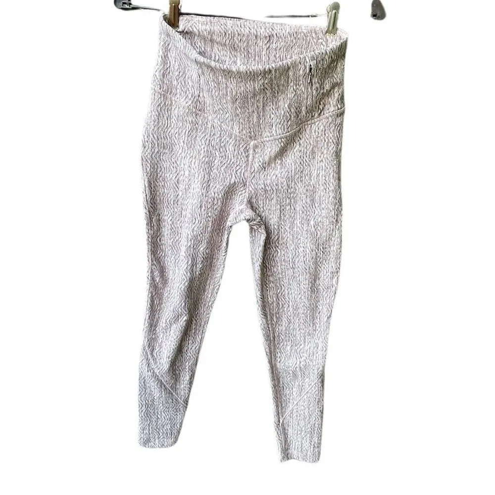 Calia by Carrie Underwood size S Essential Jacquard 7/8 legging in sweet Peony. Pink - Image 4