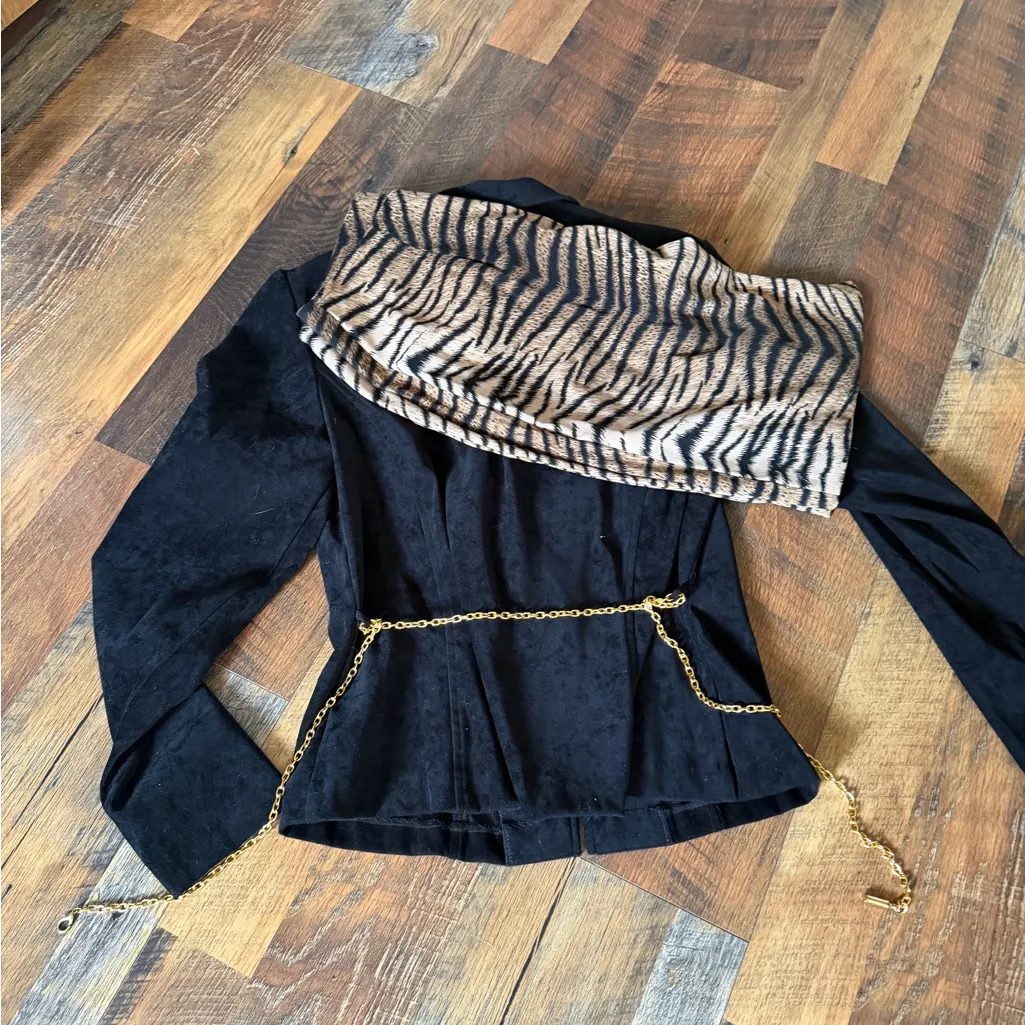 Chic Tiger Print skirt set dressy women’s size 10 animal print outfit set - Image 3