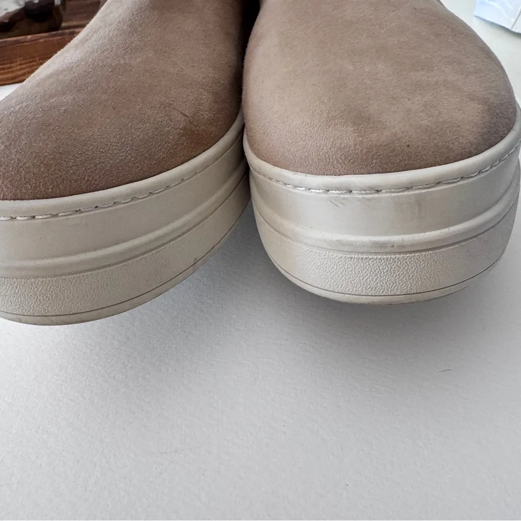 J Slides Tan Suede Leather Slip On Platform Flats Womens 7 Comfort Shoes Classic - Image 8