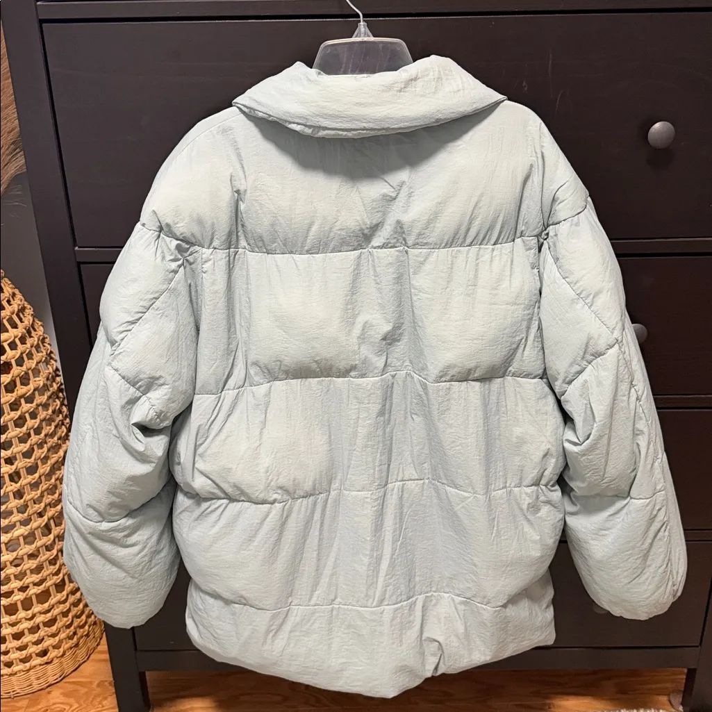 Urban Outfitters Light Blue Puffer Jacket - Image 4