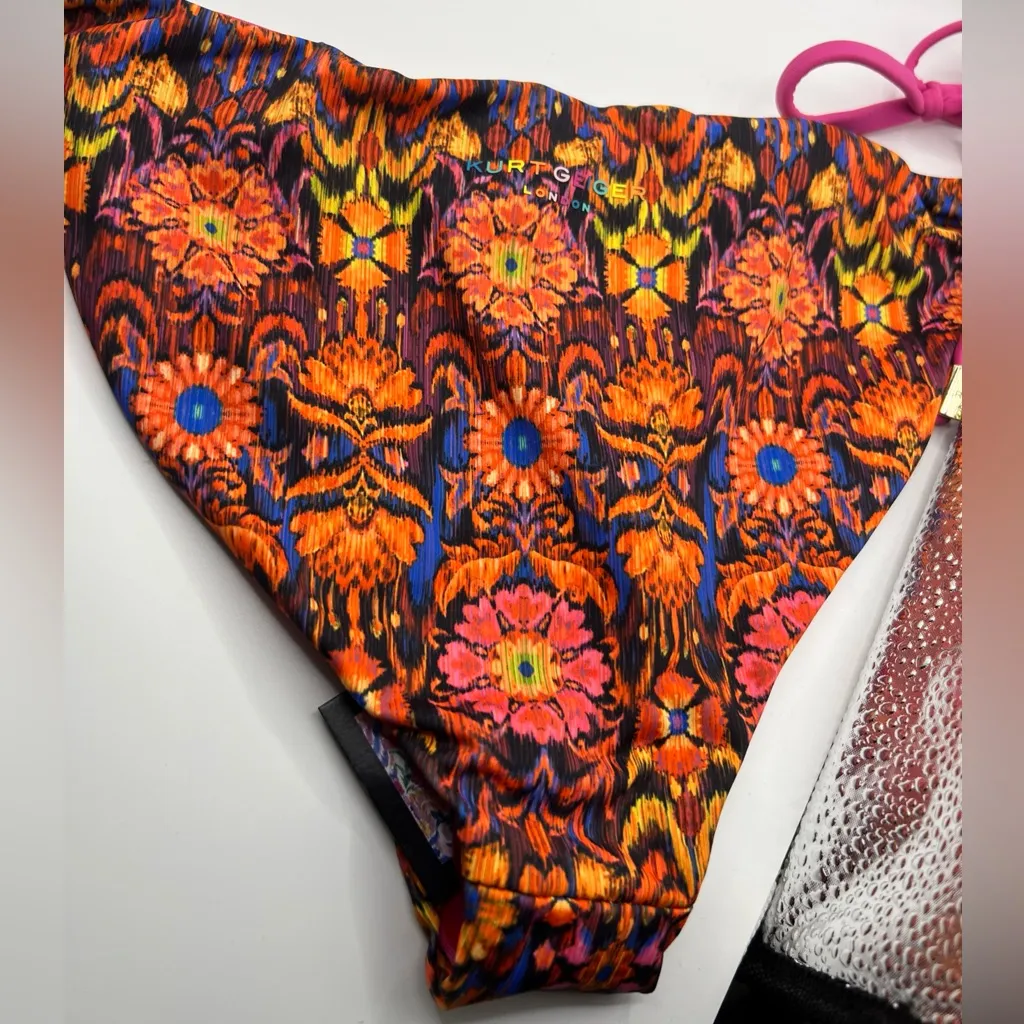 Kurt Geiger London Kensington triangle Womens bikini top & Bottom Size Large - Image 4