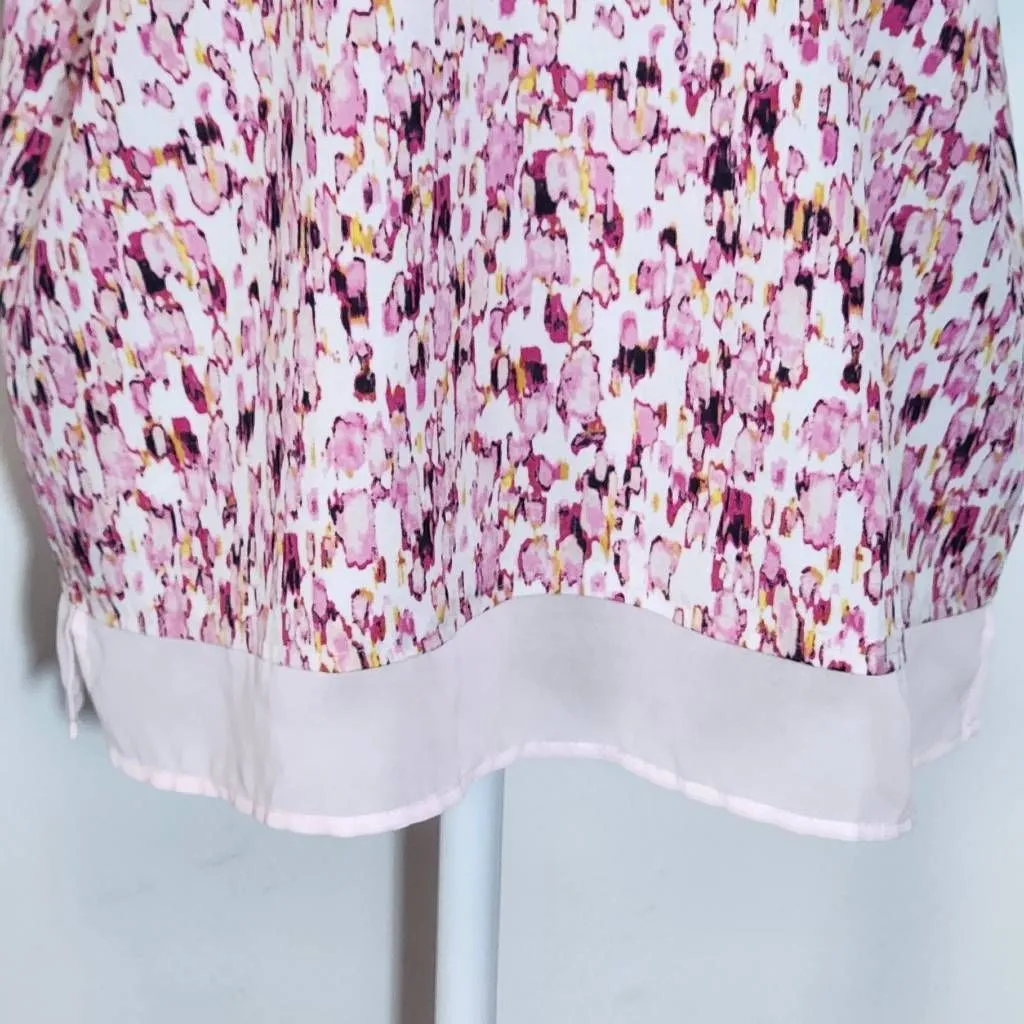 DKNY Short Sleeve Pink Print Blouse Size Medium DKNY White and Pink Top - Image 4