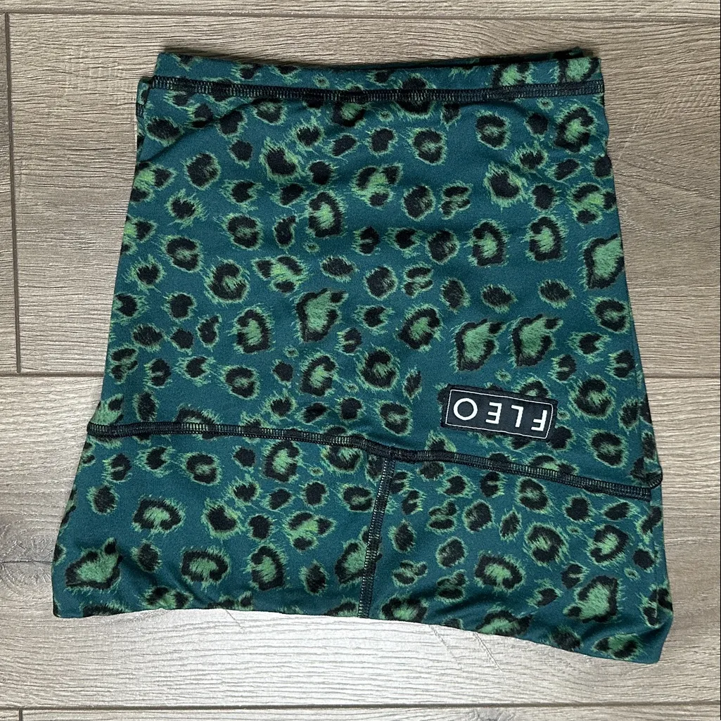 Fleo Booty Shorts Green Animal Print Size‎ Medium - Image 4