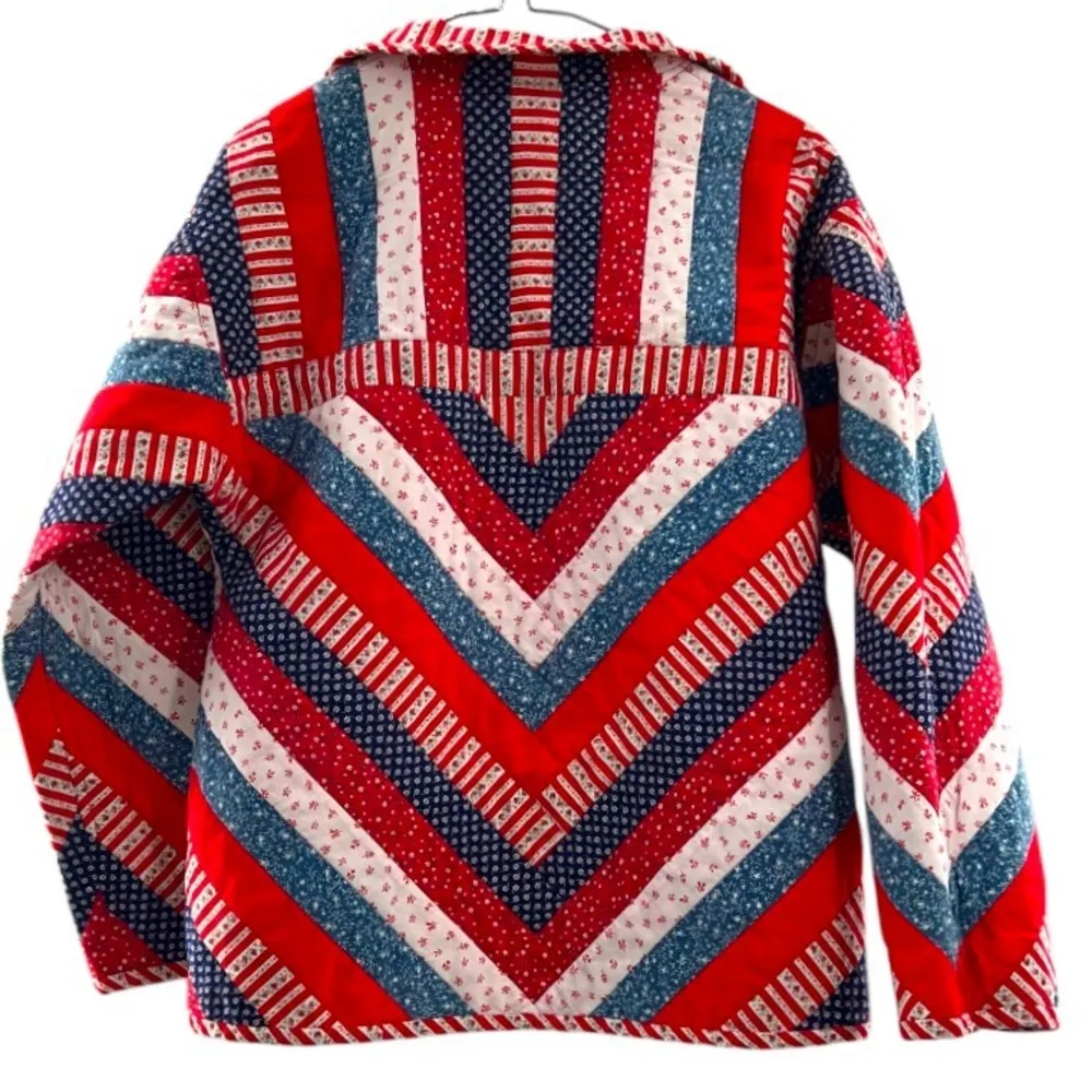 Vintage Red ,white and blue quilted jacket Size undefined - Image 2