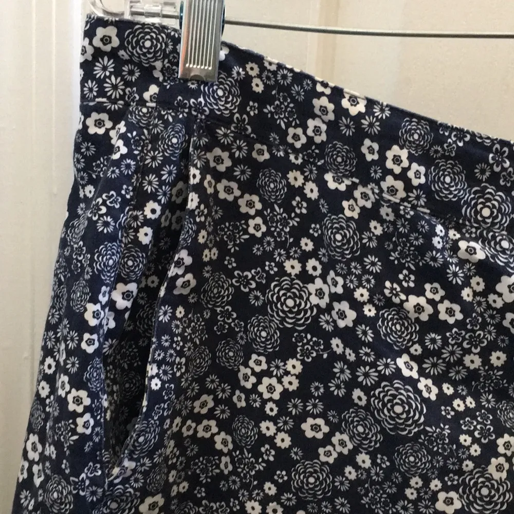 FINAL MARKDOWN Liz Claiborne Liz sport capris 14 - Image 4