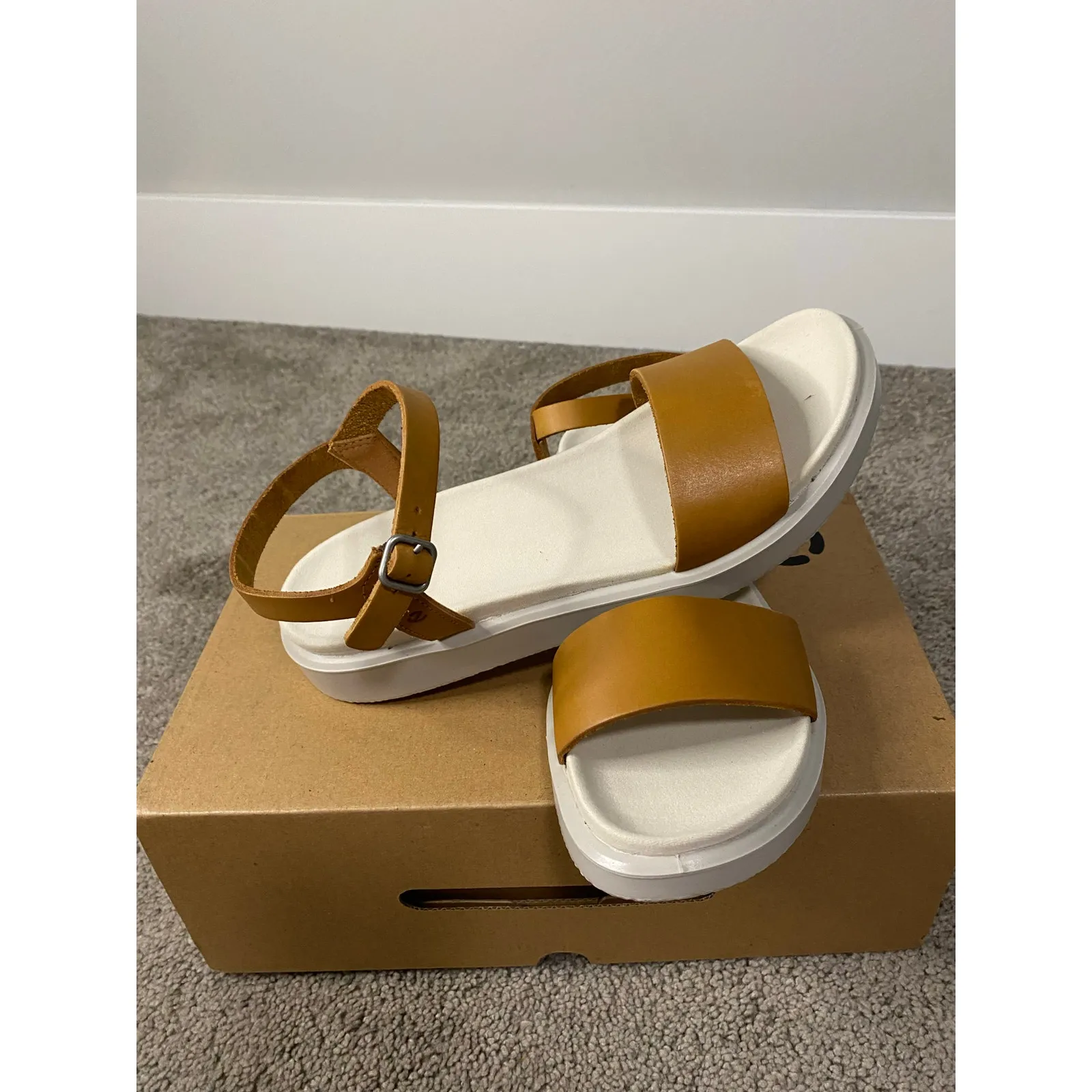 New Ecco Women's FlowT Strap Sandals Size 8-8.5 - Image 3