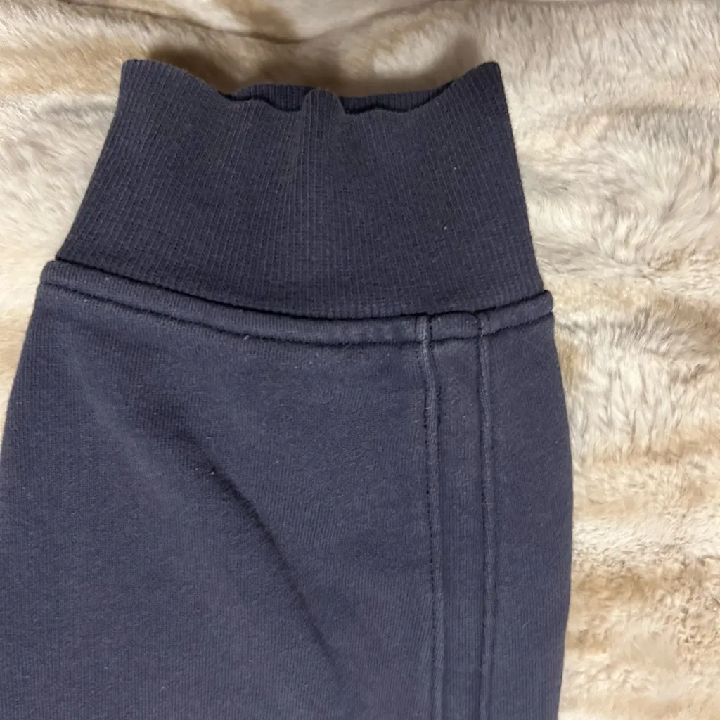 lululemon athletica navy scuba joggers - Image 3