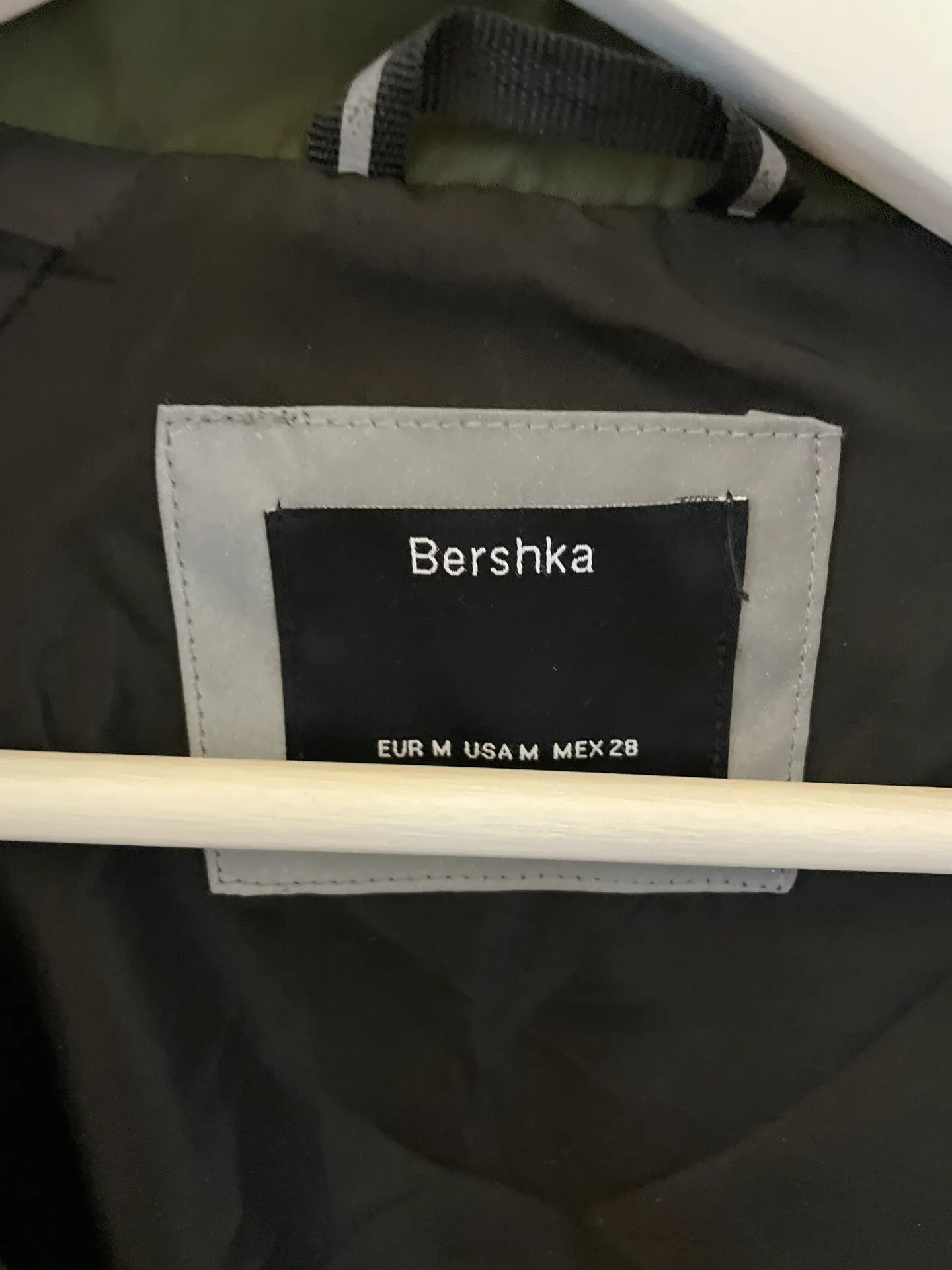 Cropped Bomber Jacket - Image 4