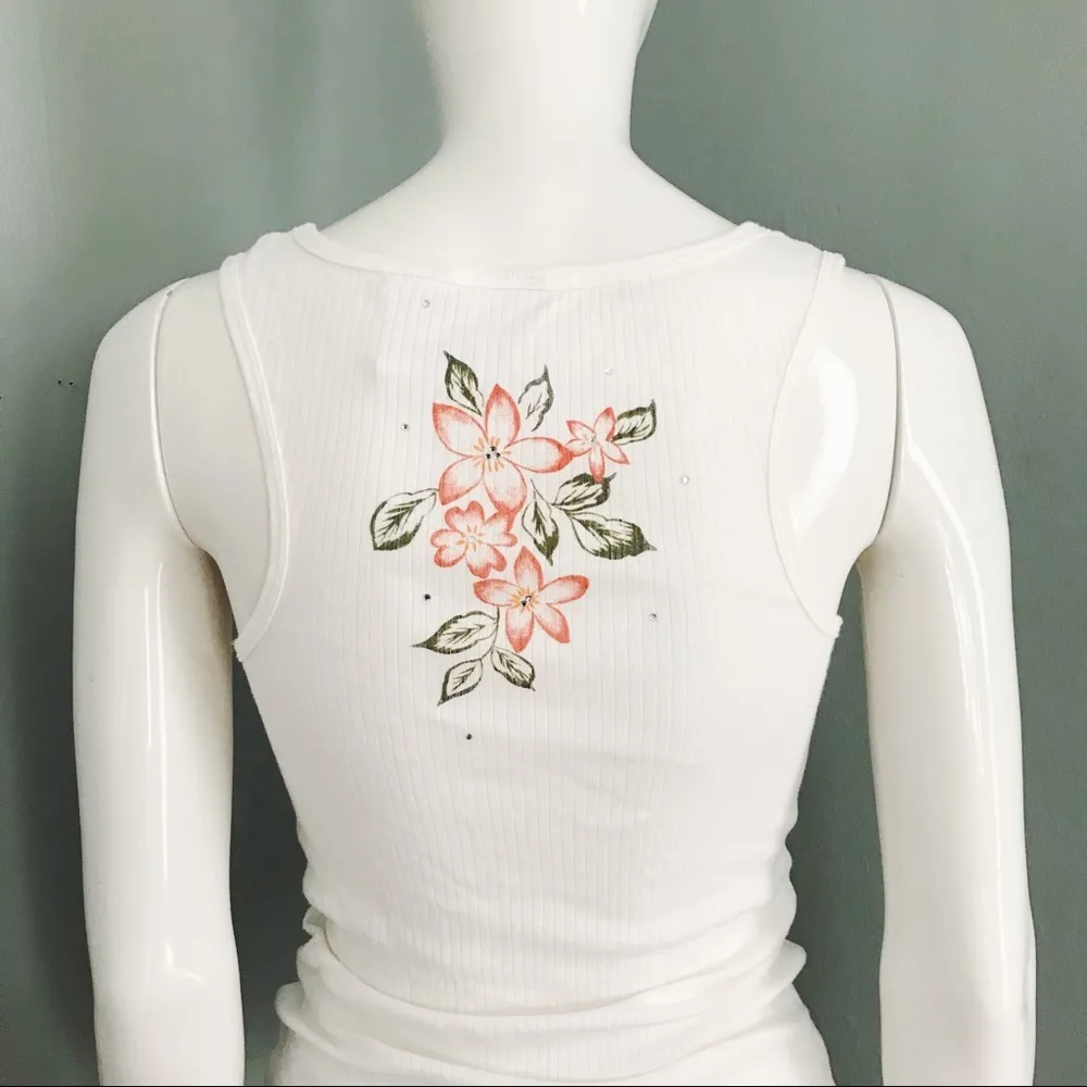 Y2K Ribbed Graphic Tank Top | Size S White - Image 7