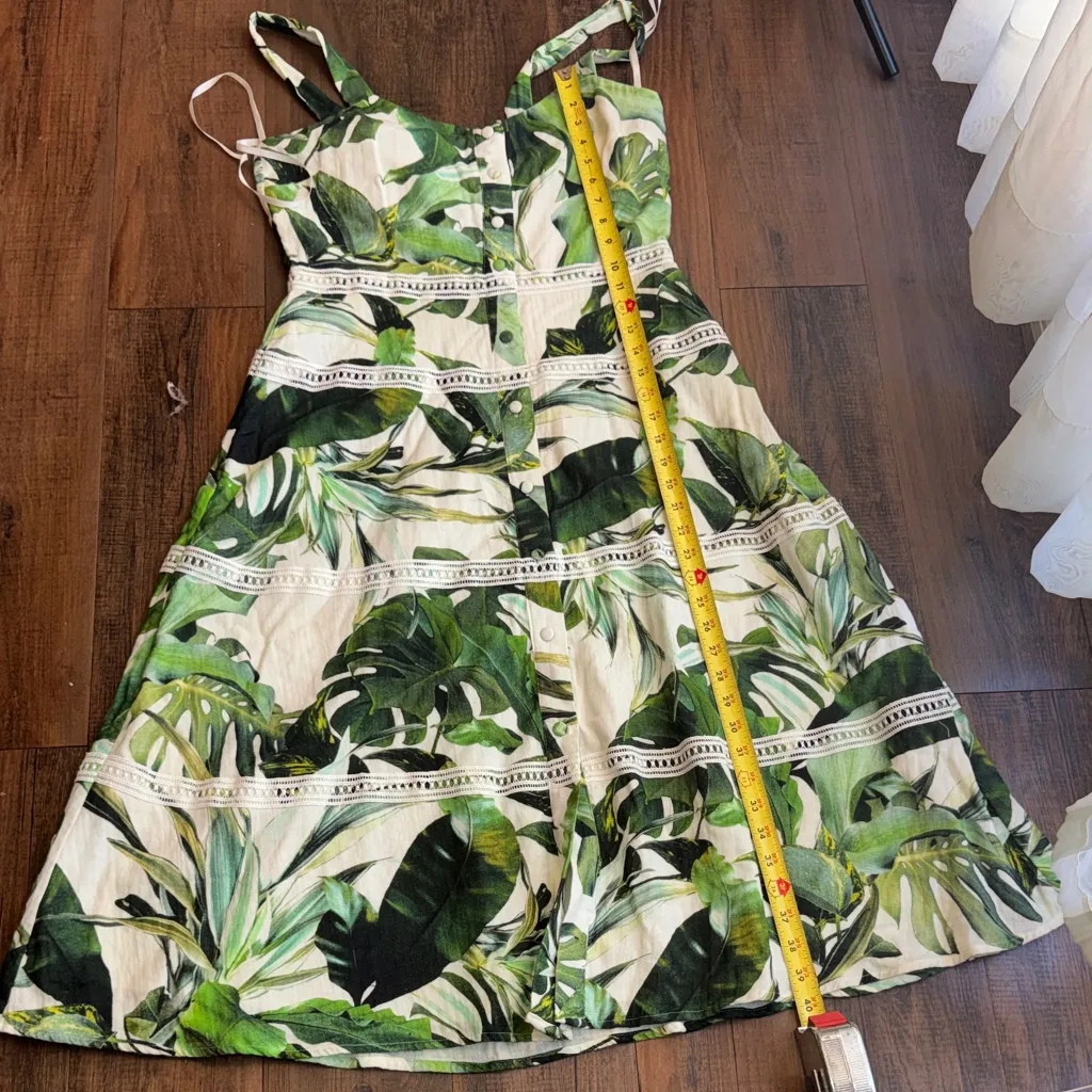 Gianni Bini Green Leaf Print Dress - Image 10