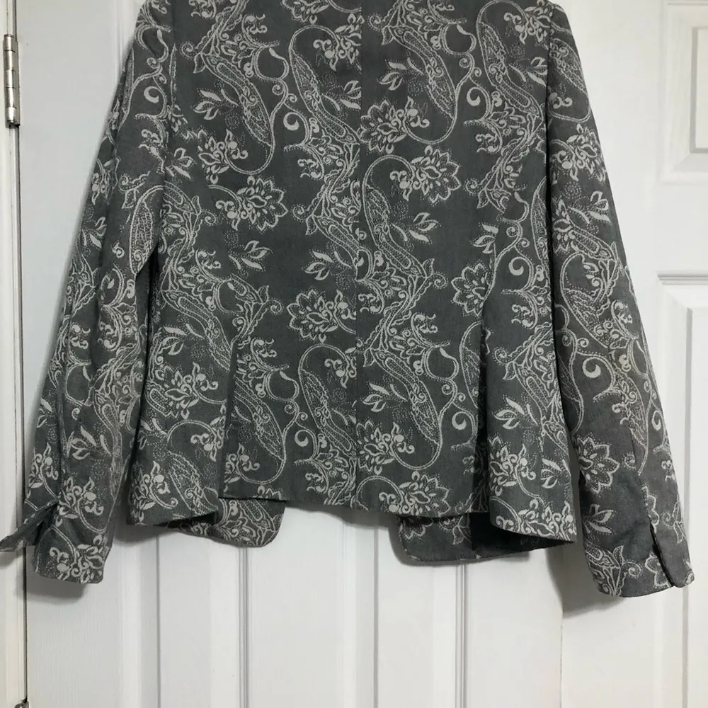 Liz Claiborne Studio by  suit jacket blazer gray paisley women’s size 10 - Image 8