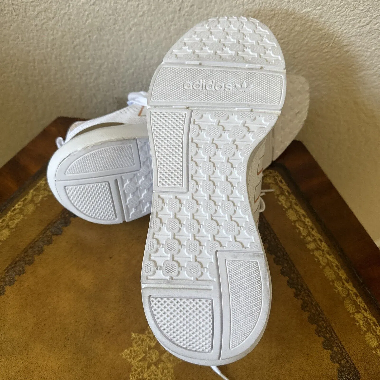 Adidas Swift Run 22 GZ4973 Women's Size 7.5 Running Sneakers White Gold‎ - Image 7