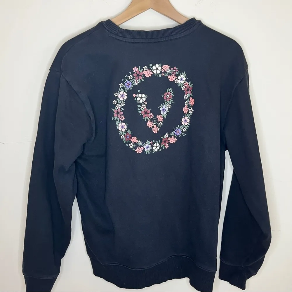 Vans Woman's Black "V" Floral BFF "Off The Wall" Pullover Sweatshirt Size large - Image 8