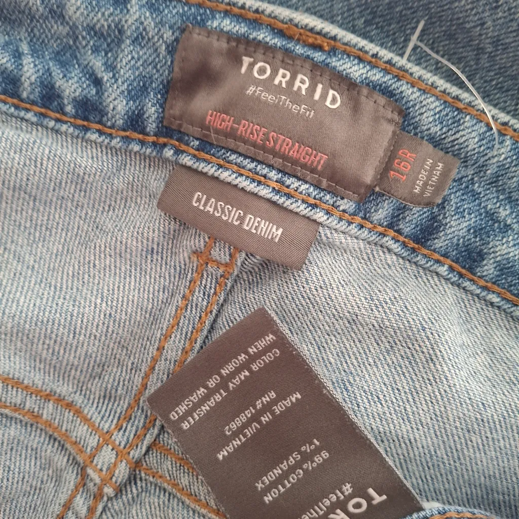 Torrid Sz 16R Distressed Blue Women's Jeans - Image 13