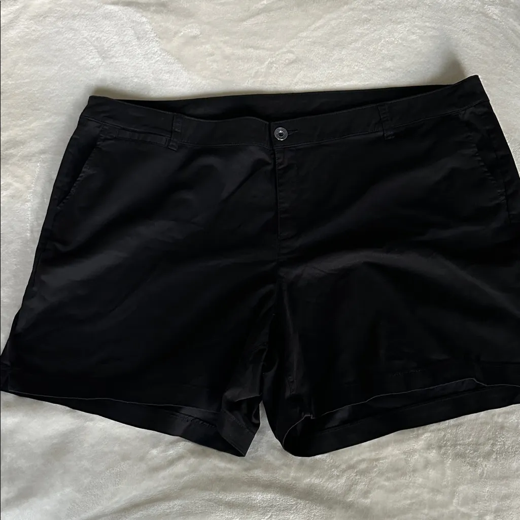 Lane Bryant Classic Black Women's Shorts NWT - Image 2