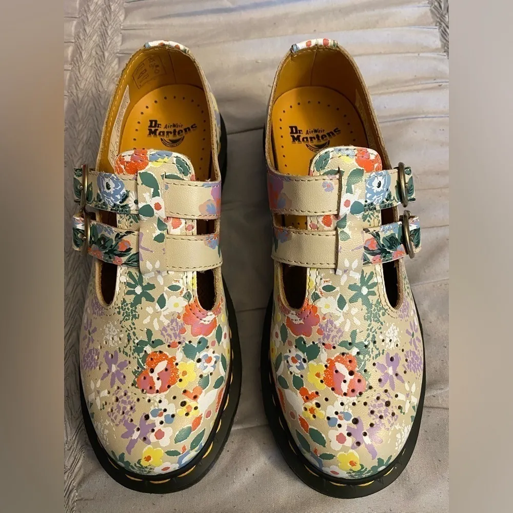 NWOT Dr. Martens 8065 Floral Mash Up Leather Mary Jane 'Parchment Beige Size 5 - Image 4