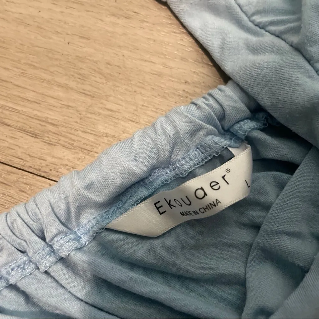 Elegant Light Blue Maxi Dress - Image 2