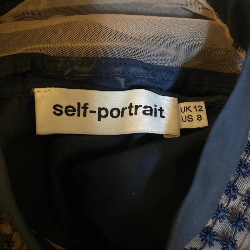 Self-portrait navy lace floral top size US 8 - Image 4