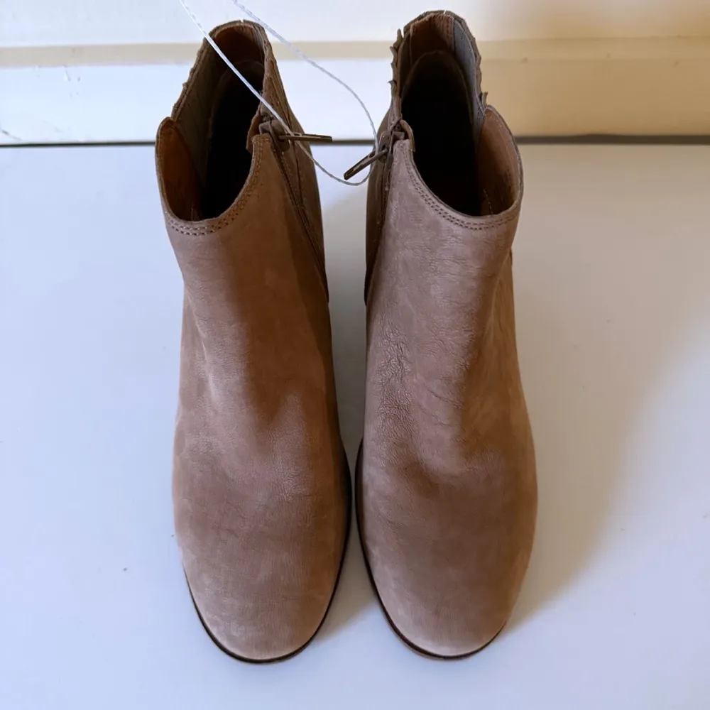 Lucky Brand NWOB Zorla Bootie Women's Tan Leather Wedge SZ 9 - Image 3