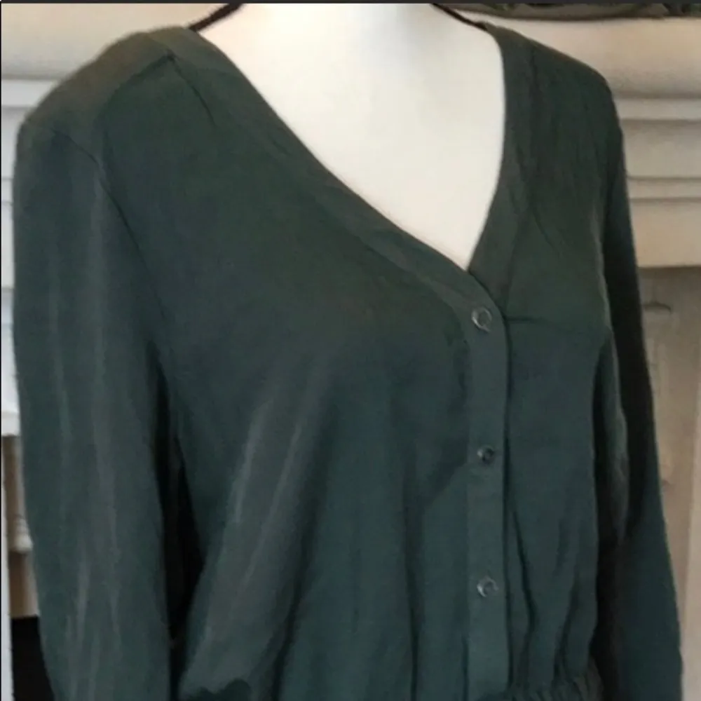 cupcakes and cashmere GOODWIN ROMPER IN ARMY - Image 6