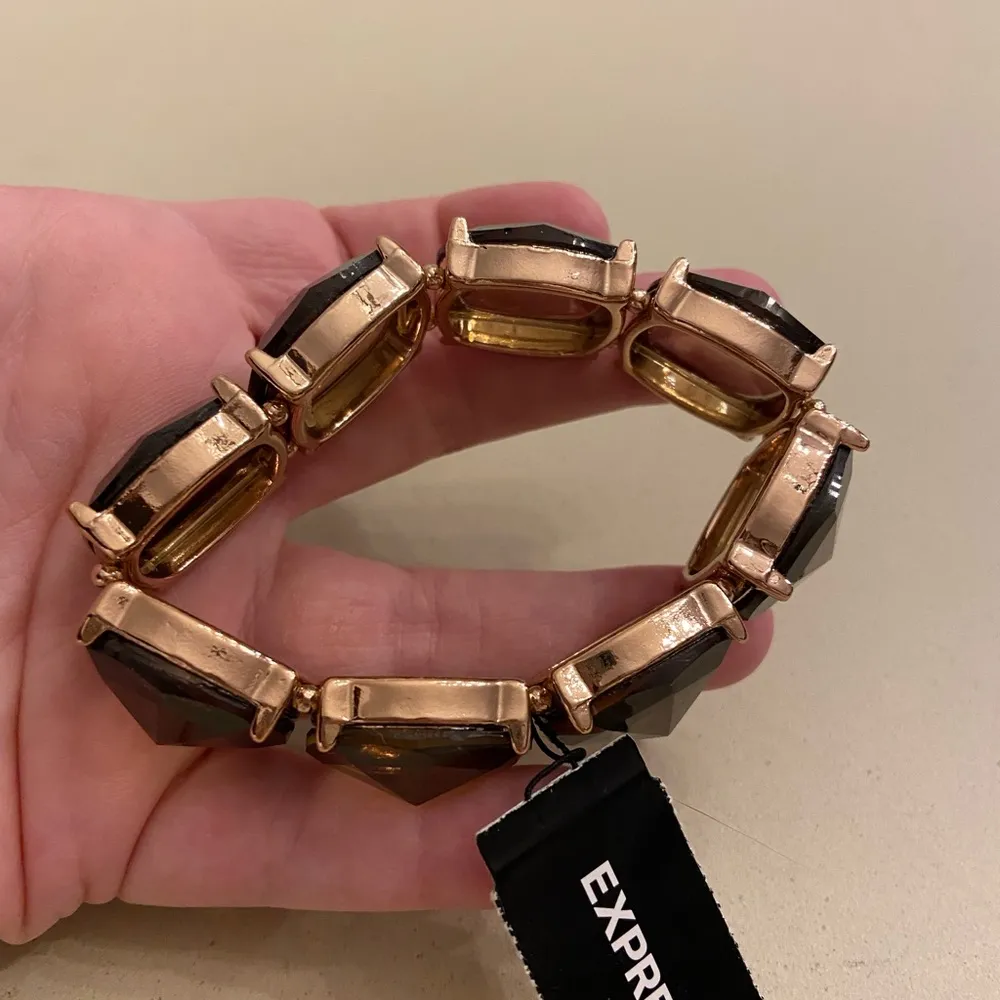 Express Jewel Beacelet - NWT - Image 3