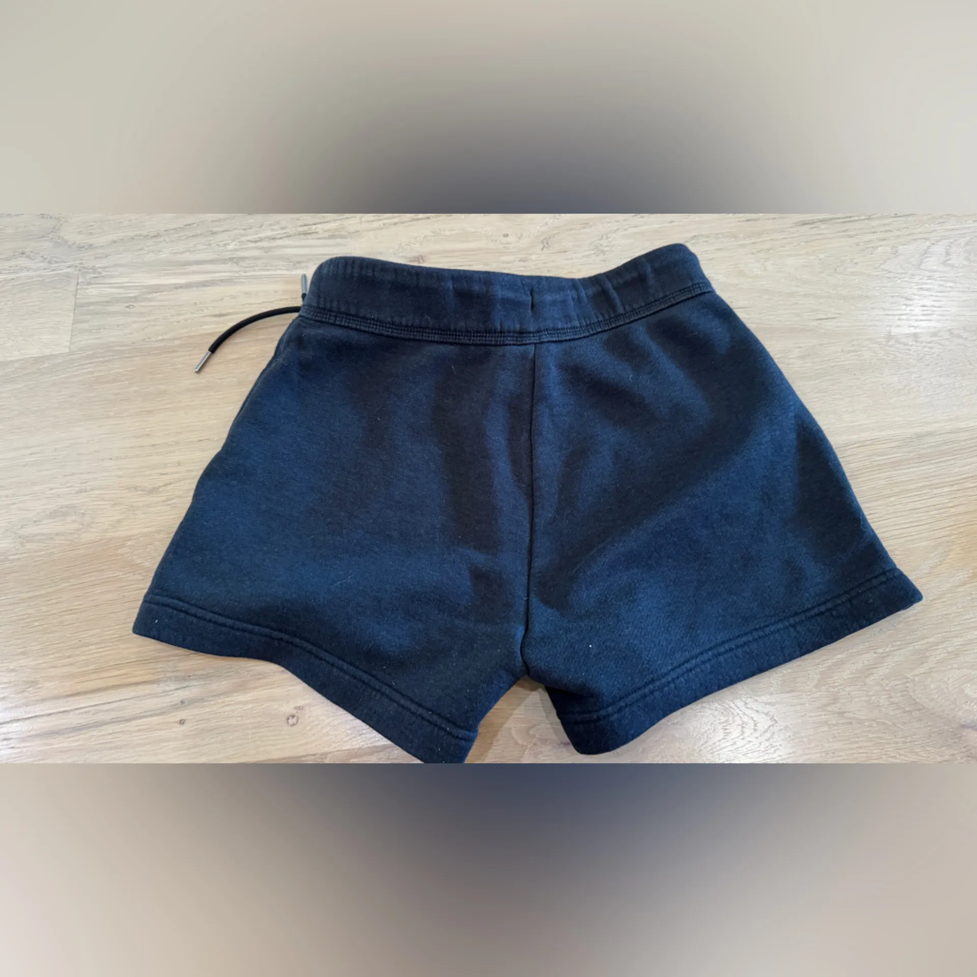 Nike fleece drawstring shorts black size XS - Image 8