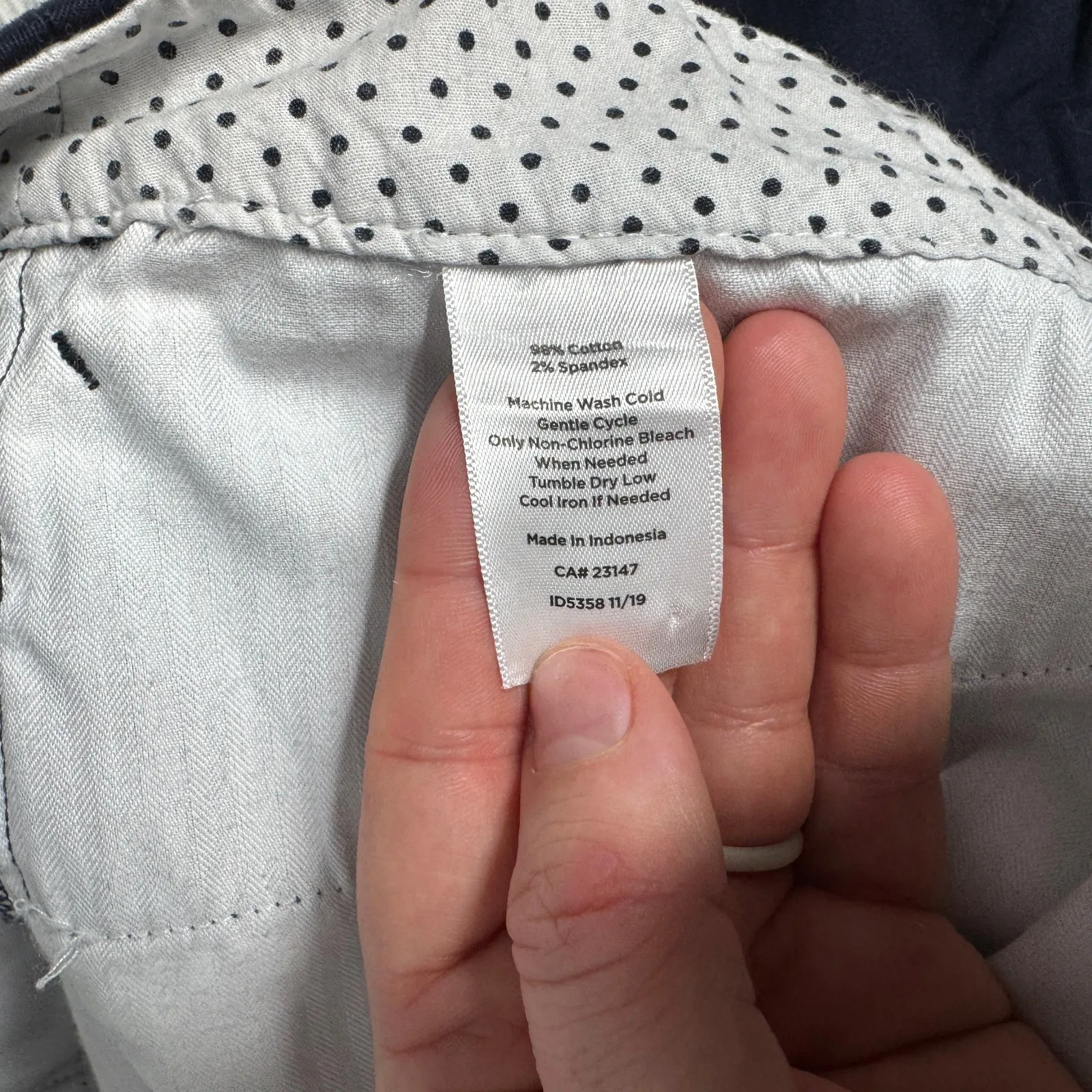 Talbots Perfect Crop Pants Navy Stretch Button Hem Cotton Blend 24W - Image 4