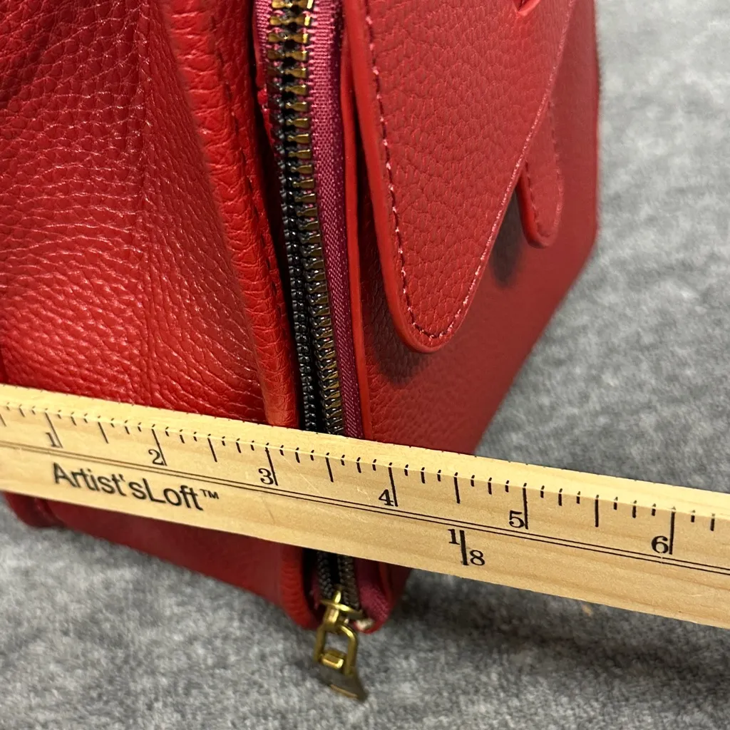 Elegant Red Crossbody Bag - Image 8