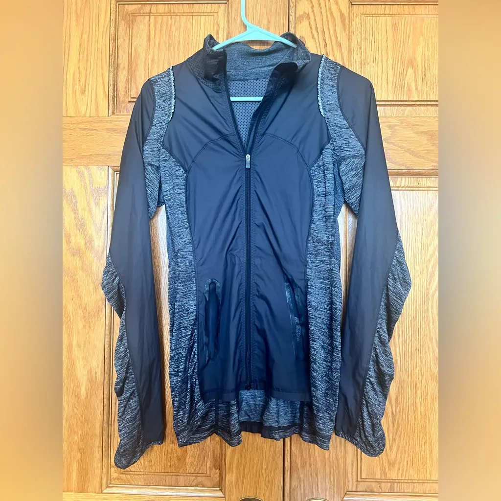 Lululemon - Run Featherweight Hybrid Running Jacket - Image 3