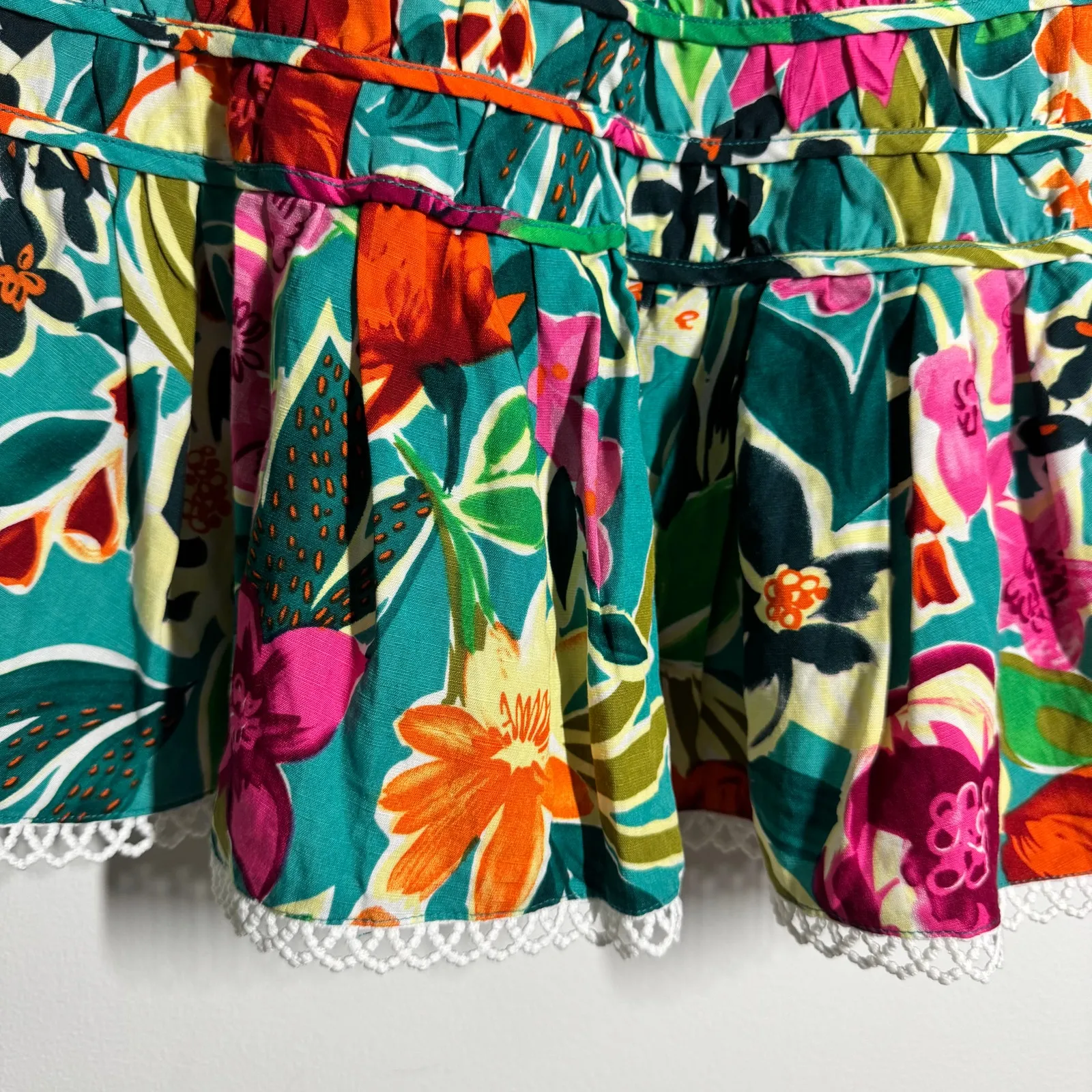 Vestique Skirt L Green Pink Blue Floral Lace Trim Tiered Mini Preppy Tropical - Image 3