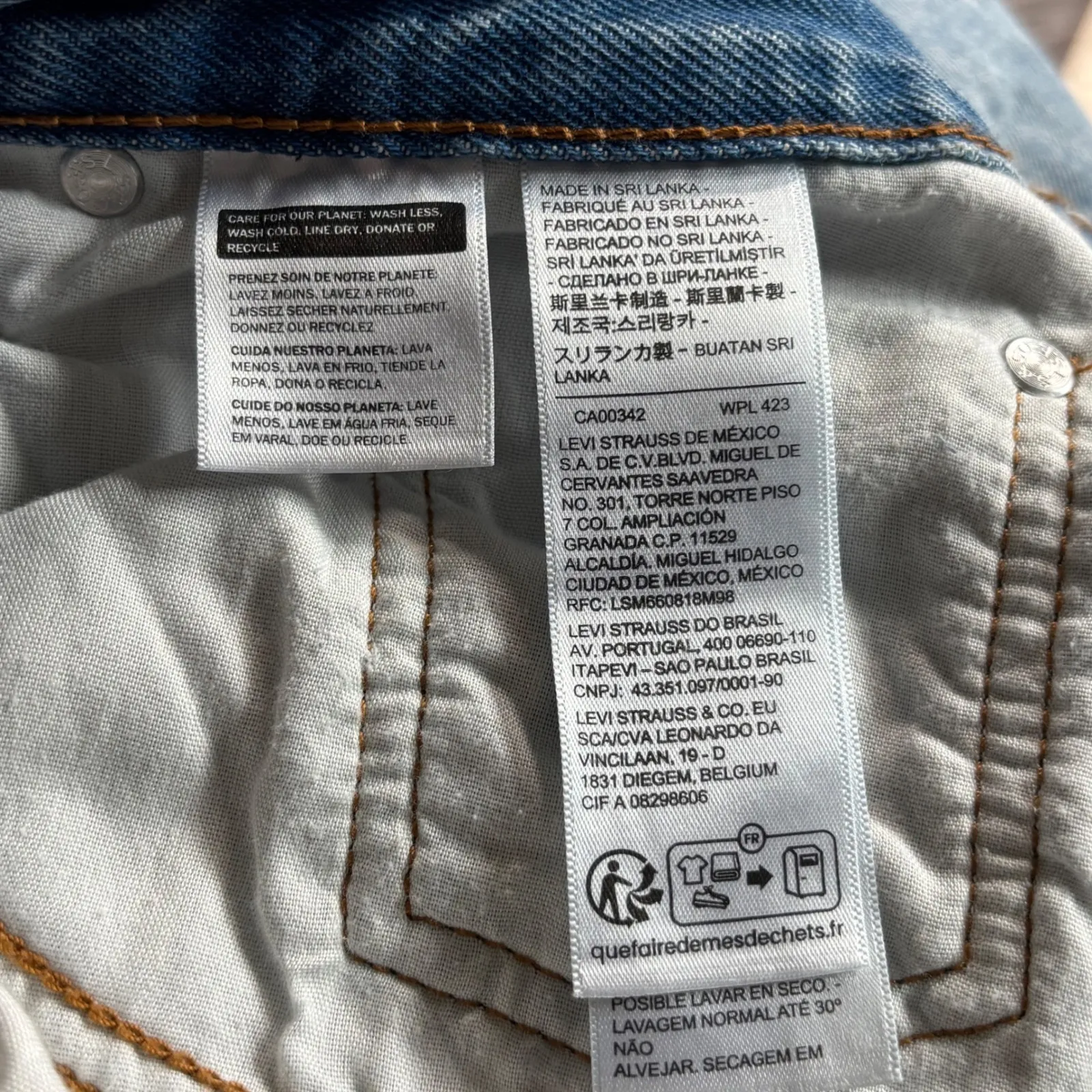 Levi's Women's ICON Maxi Blue Jean Denim Skirt Button Fly  Size 31 0364 - Image 12