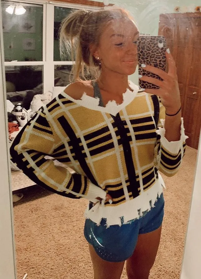 Bumble Bee Sweater Multiple Size M - Image 2