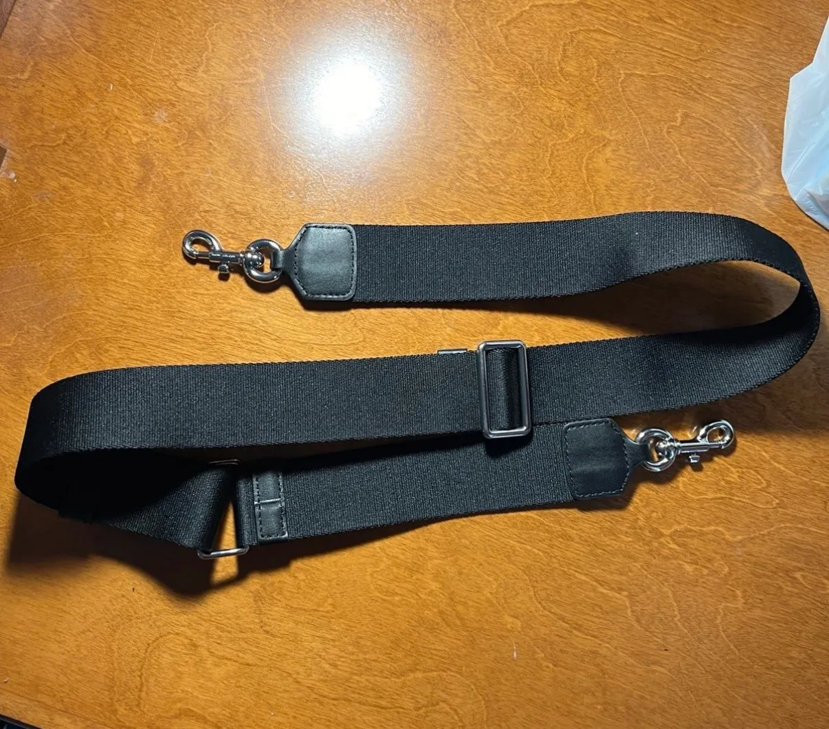 THE CANVAS MEDIUM TOTE BAG - Image 5