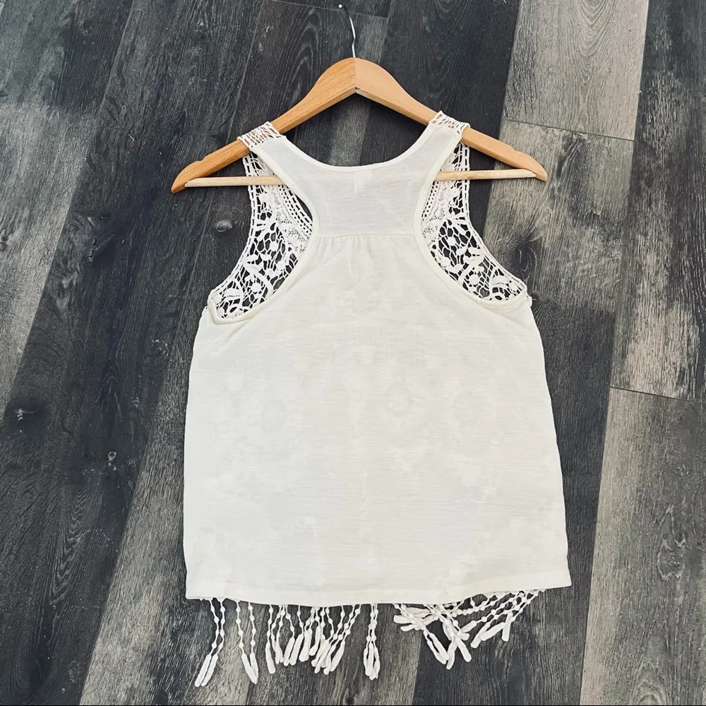 Women’s tank top with fringe bottom off white lace crochet front - Image 3