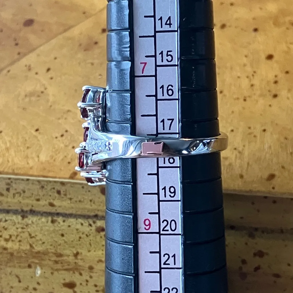 Natural Red Garnet Sterling Silver Cluster Ring Size 8 - Image 8