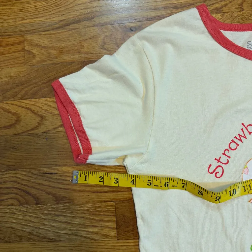 Strawberry Shortcake Womens Medium Cotton Graphic Short Sleeve Crewneck T - Image 4