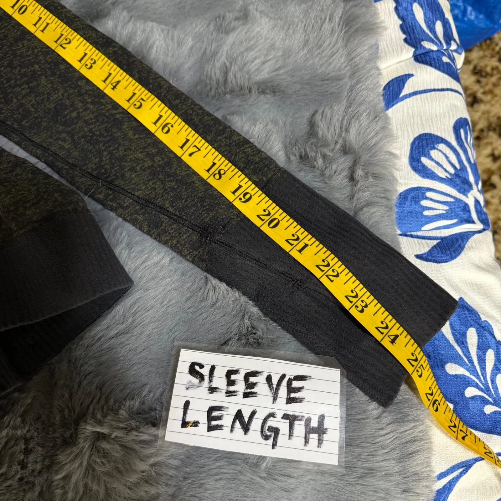 Lululemon Rest Less Black Green Half Zip Pullover Top Sz 8 Active Running Layers - Image 8