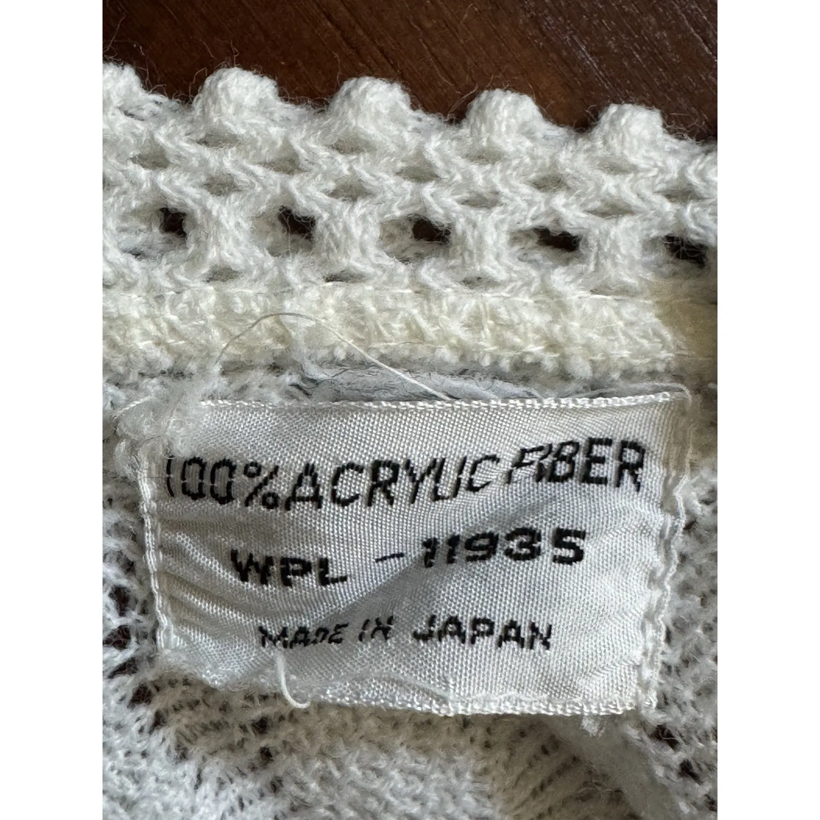 VTG Cardigan Sweater Made In Japan M/L Check Measurements Cabin Cottage Design White Size M - Image 8