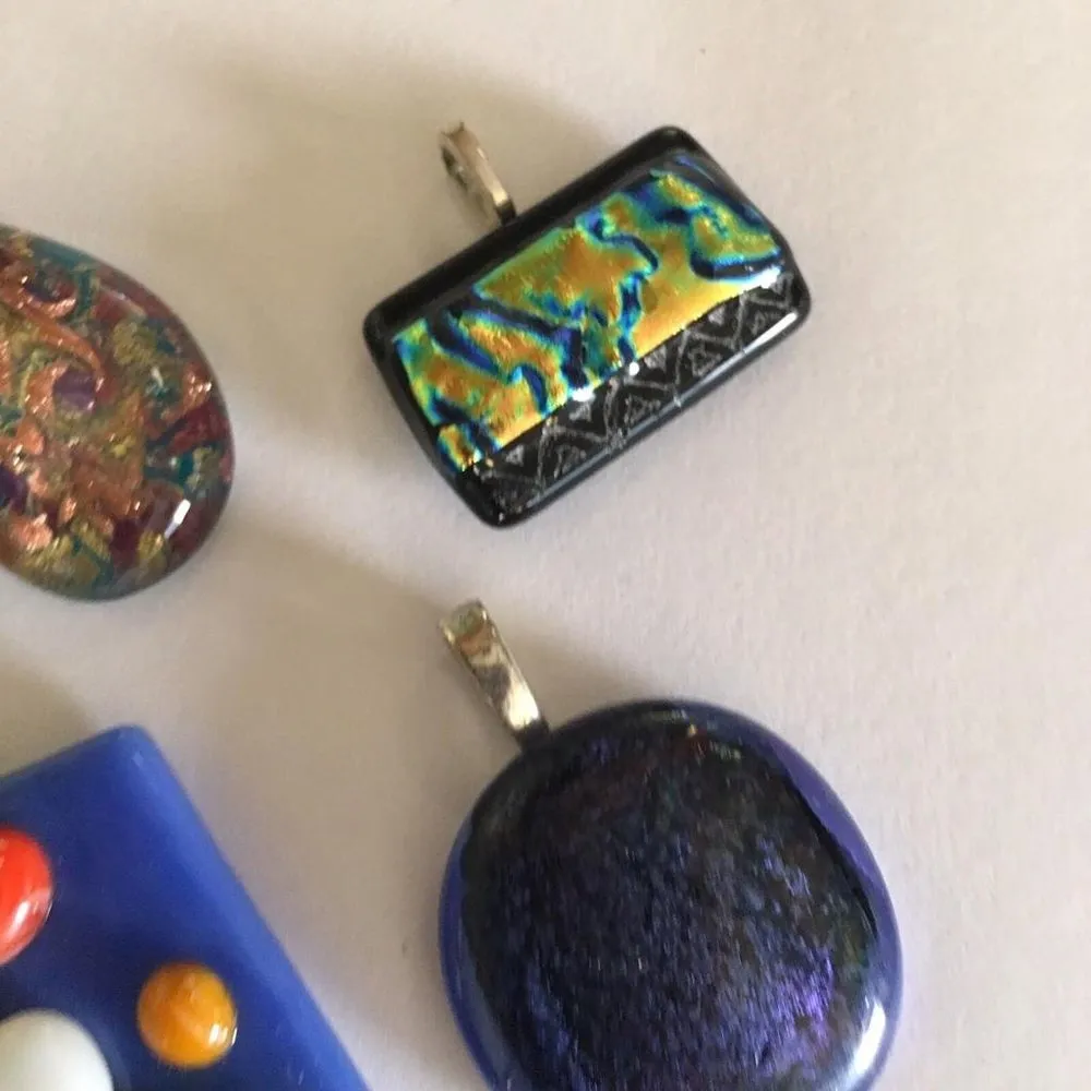 Lot Of 5 Women's Costume Pendants / Charms Mix Variety Glass Etc.. - Image 5