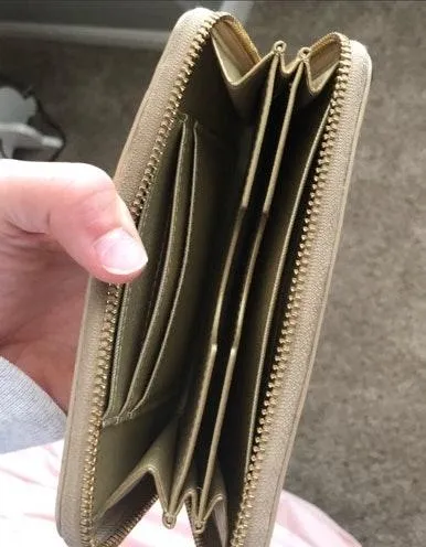 Michael Kors Wallet - Image 6