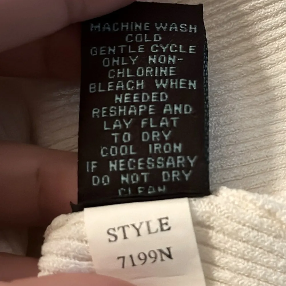 Camille La Vie White Fitted Ribbed Tank Top Rayon Nylon Large Capsule Minimalist - Image 10