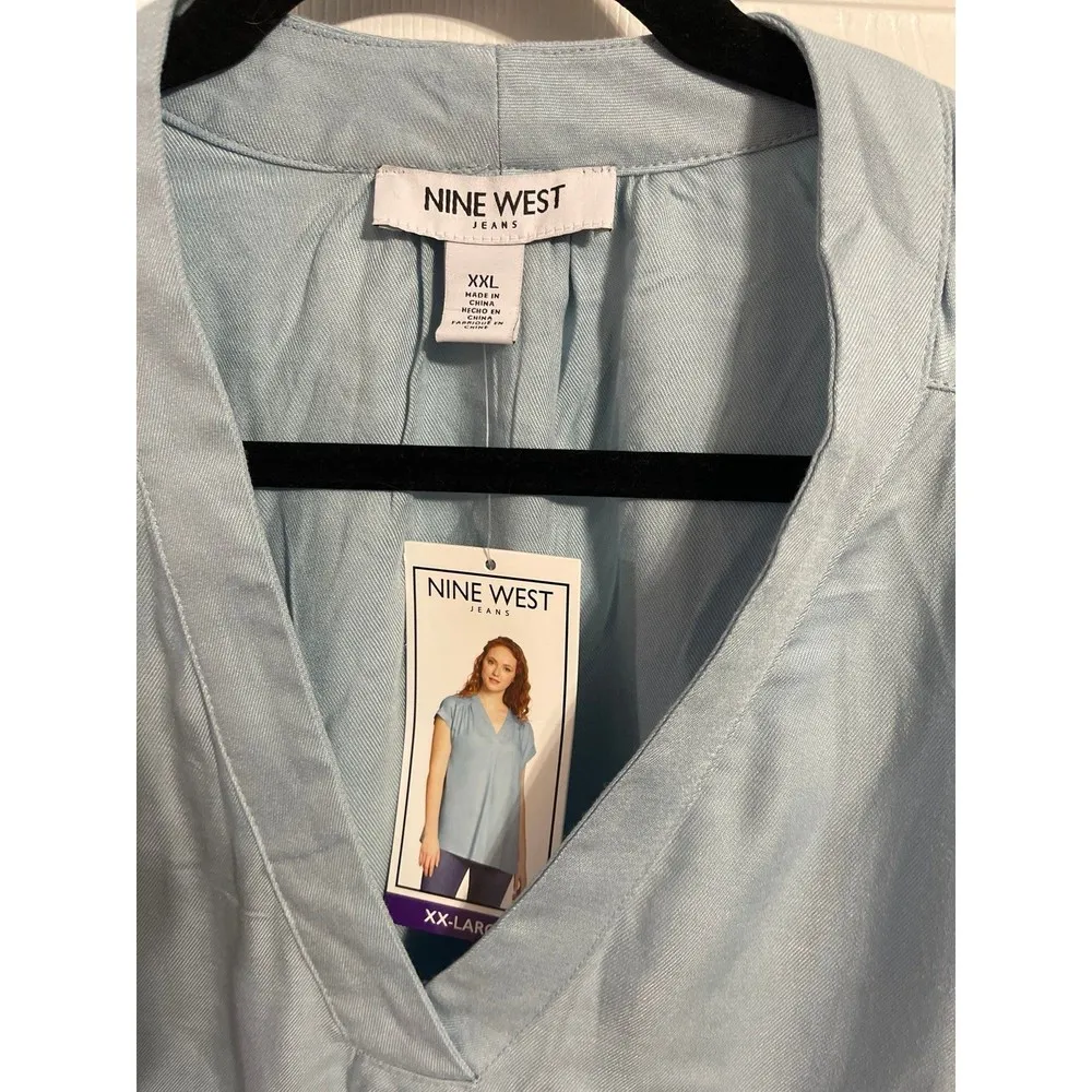Nine West Ladies Woven Popover Top. Blue Fog. Size XXL. New with tags. - Image 2
